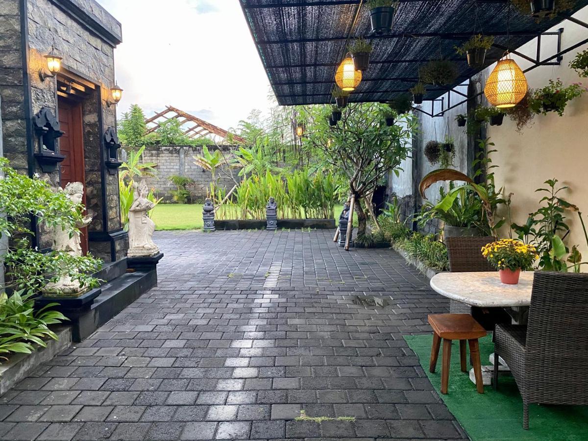 迪库布比隆塞米亚克旅馆酒店 外观 照片